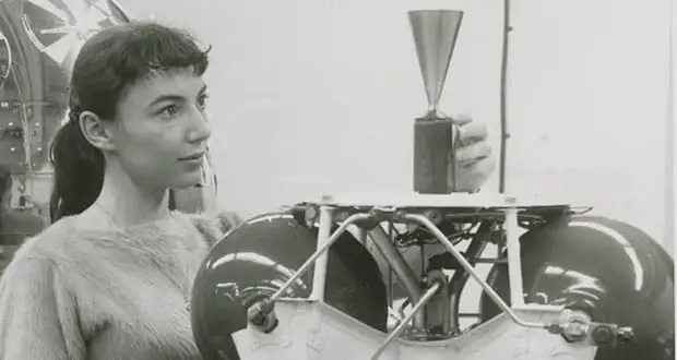 Aerospace engineer Judith Love Cohen